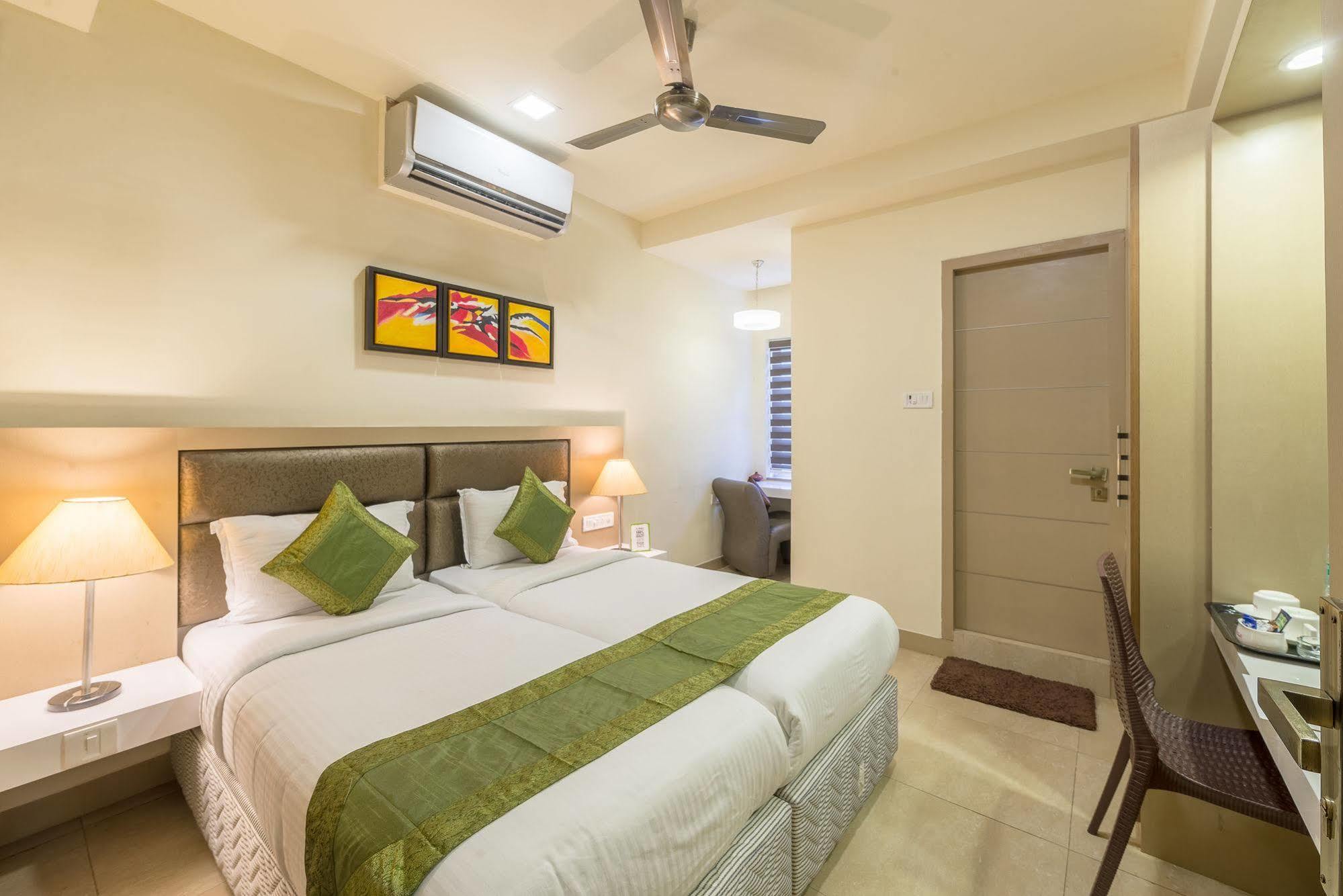 Treebo Nestlay Airport Alandur Hotel Chennai Ngoại thất bức ảnh